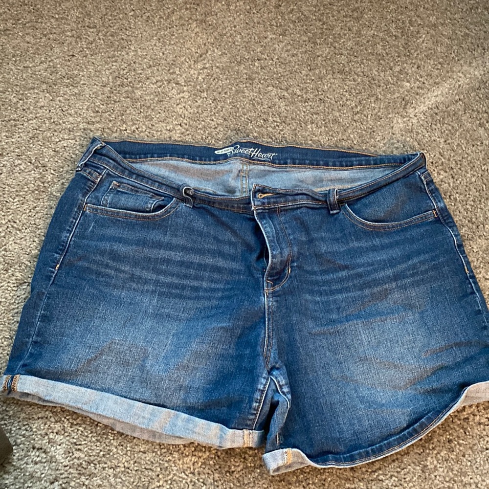 Old Navy Sweetheart jean shorts